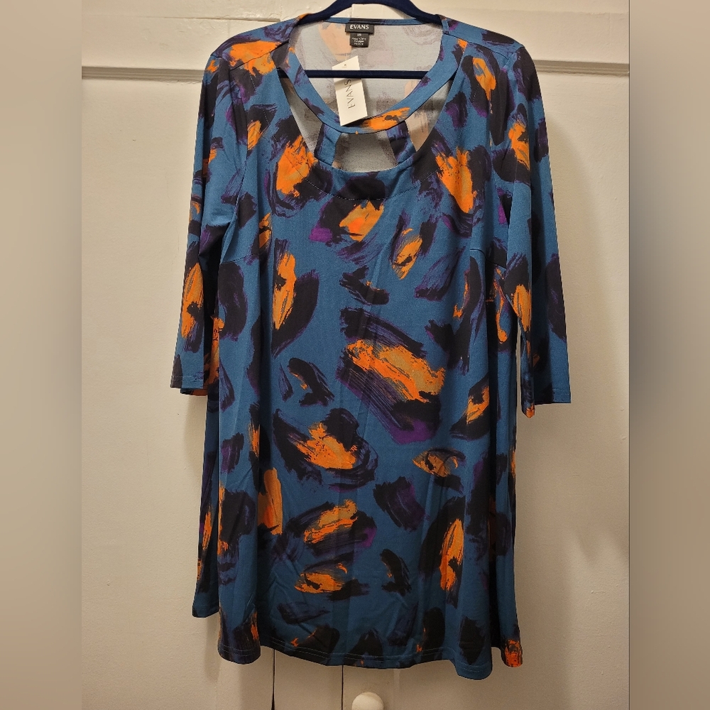 NWT, Tunic top, Size 18